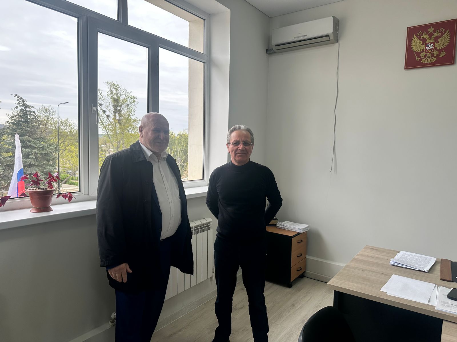 Мустапа Генжеханов посетил новое здание мировых судей города Буйнакска и Буйнакского района